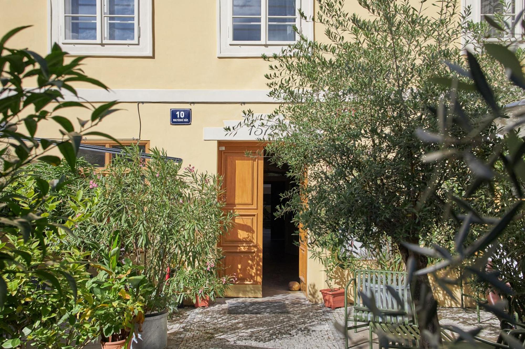 Charles Bridge Apartments — Photos 2
